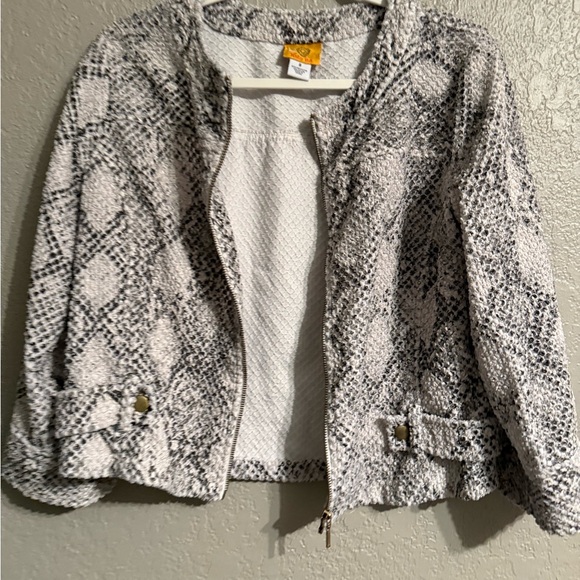 Ruby Rd. Women's Black and White Textured Blazer - Picture 2 of 8